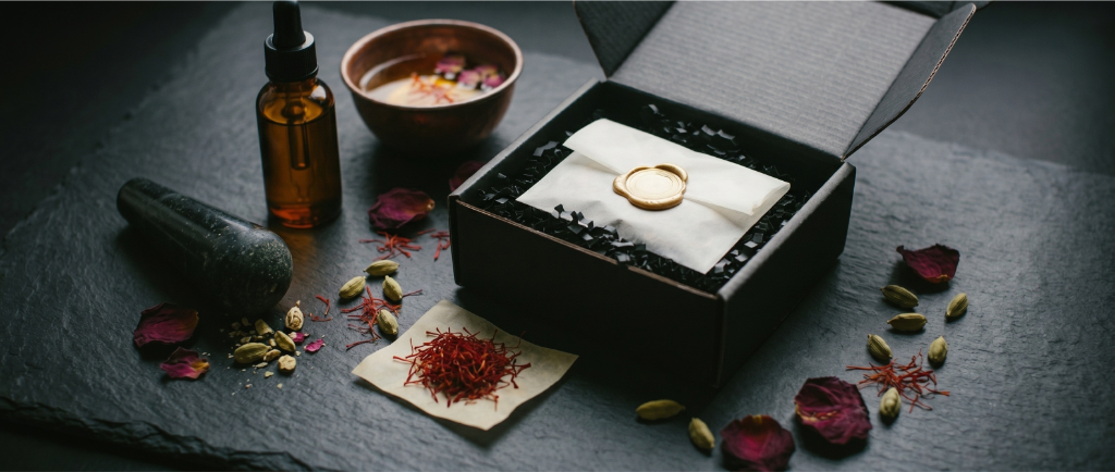 ORSA sustainable luxury packaging and black boxes